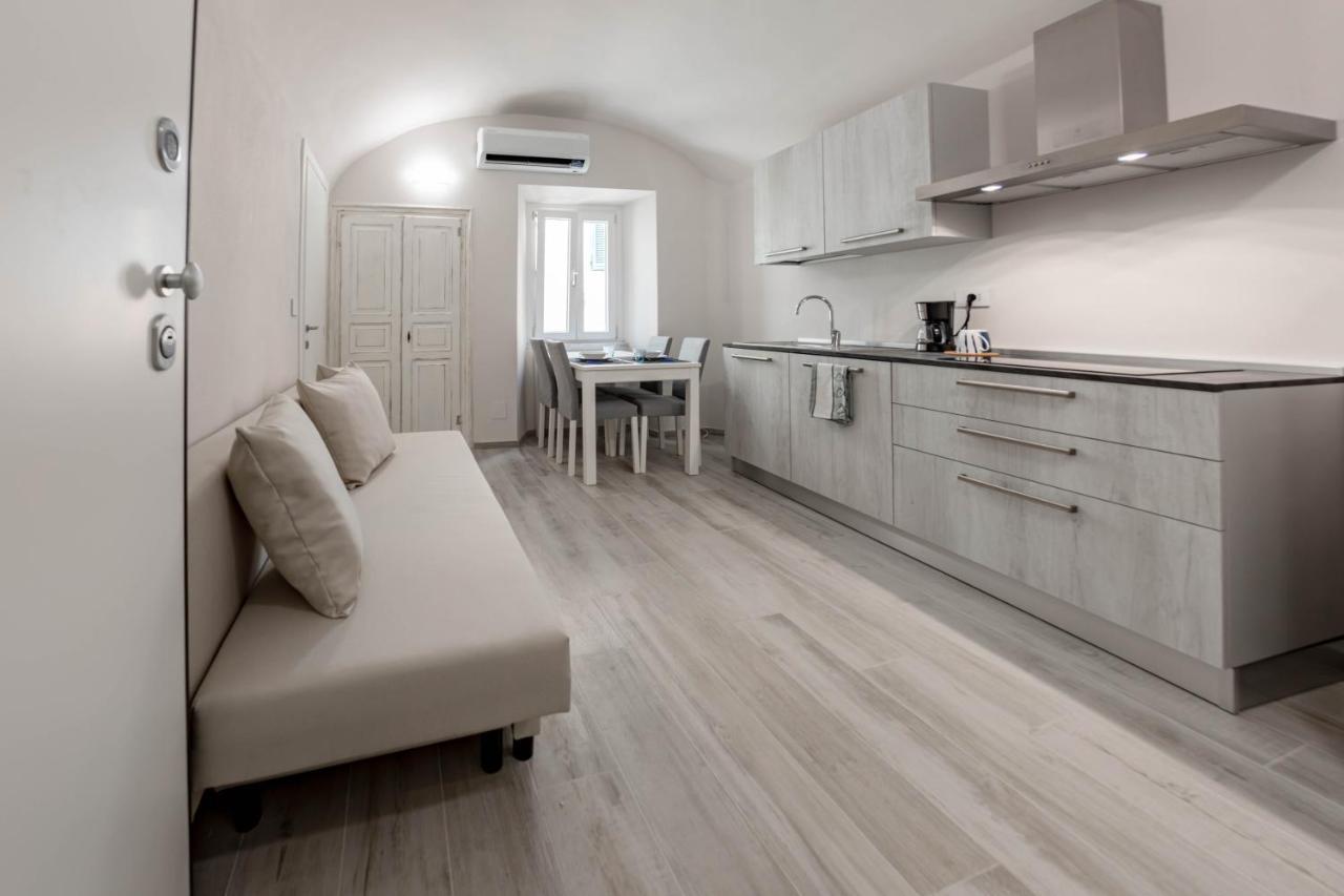 H11 Piccola Perla A Un Passo Dal Mare Daire Santo Stefano al Mare Dış mekan fotoğraf